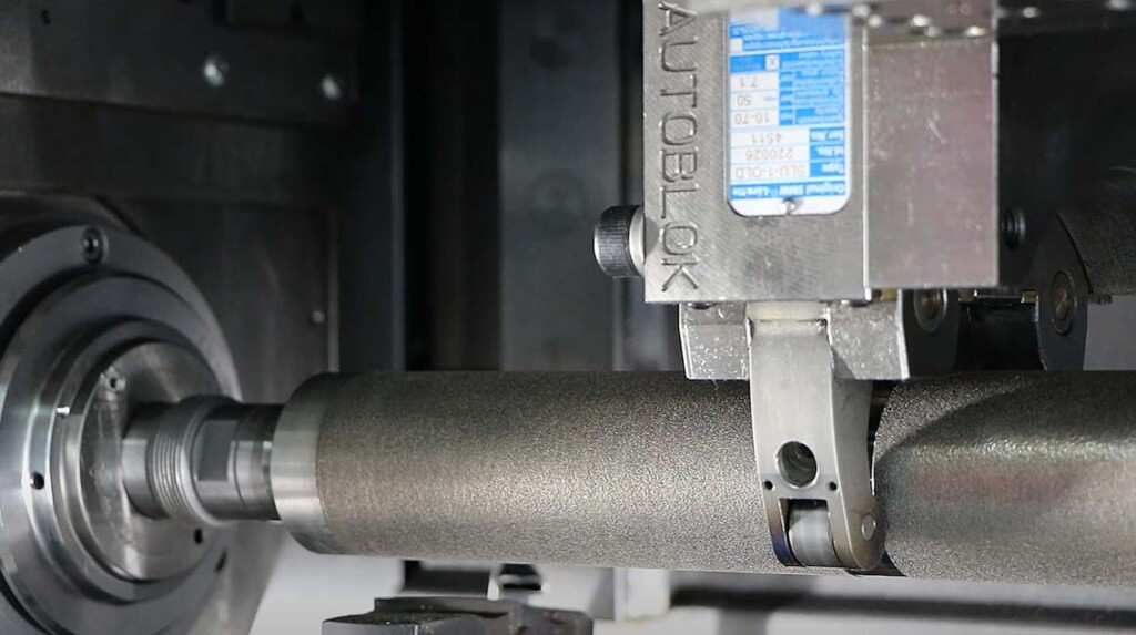 Rotational turning of coated shafts WEISSER